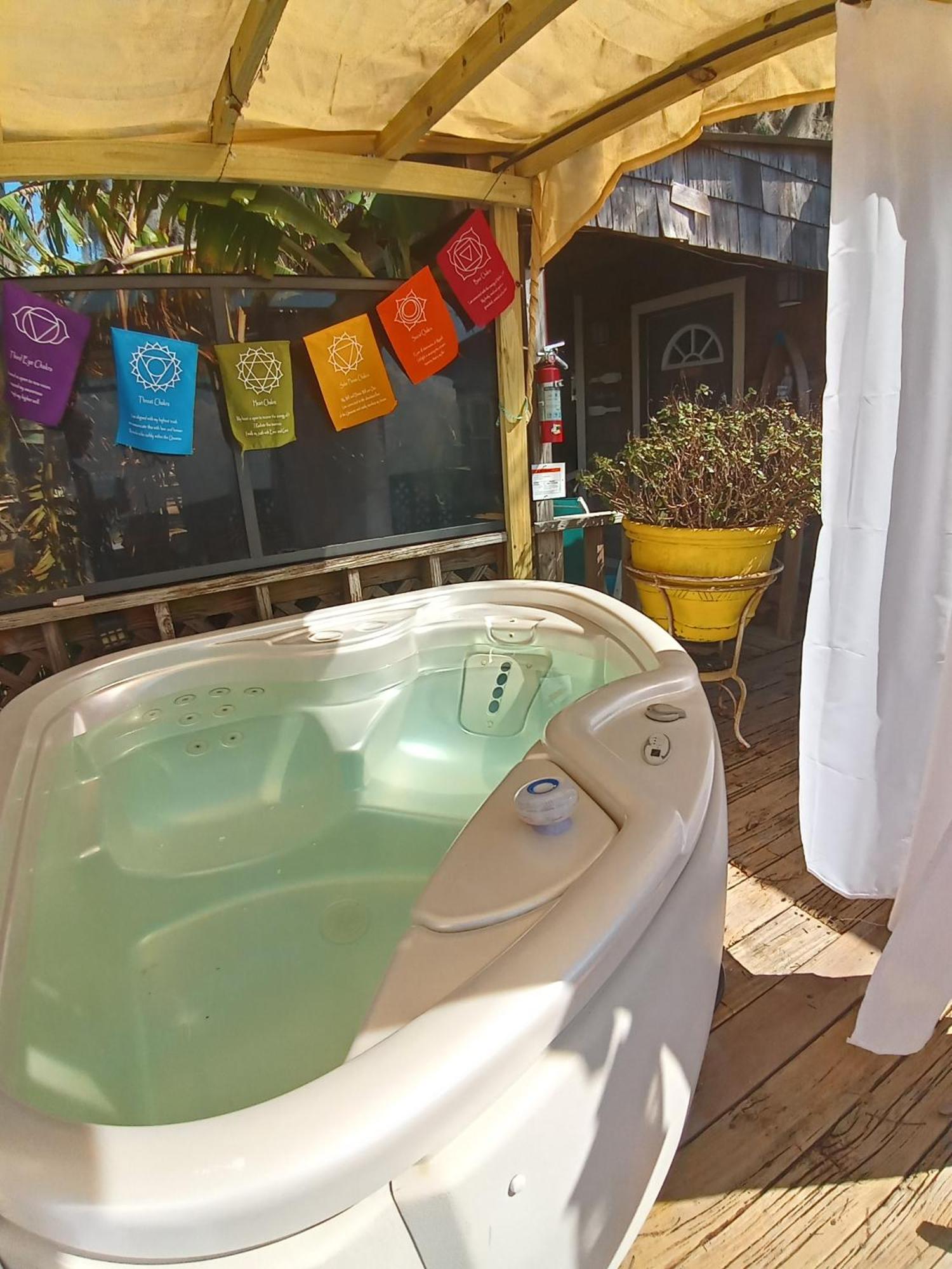 The Lodge At Runaway Bay Seville Экстерьер фото