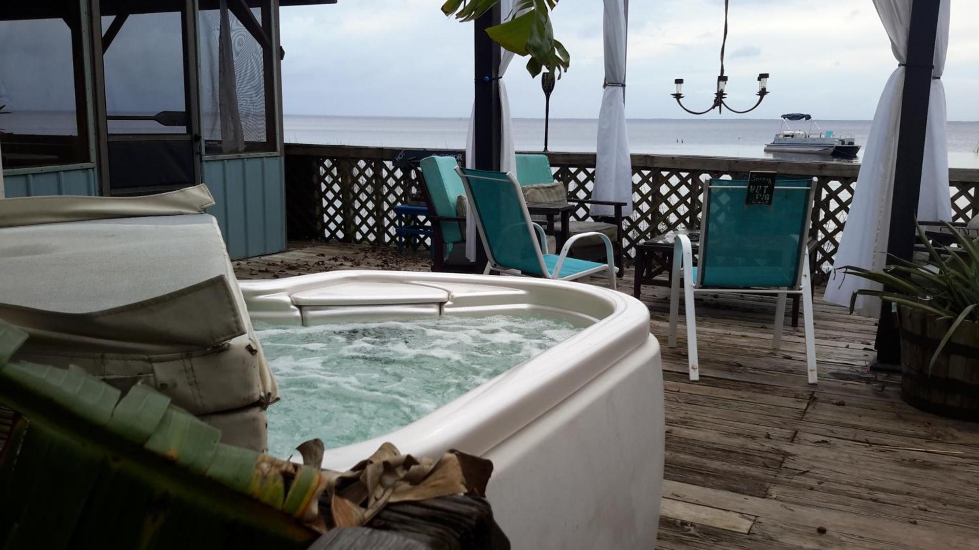 The Lodge At Runaway Bay Seville Экстерьер фото